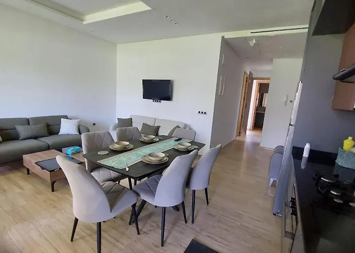 Appartement Privee Dans Un Domaine Residentiel Securise Avec Piscine, Sports & Plage